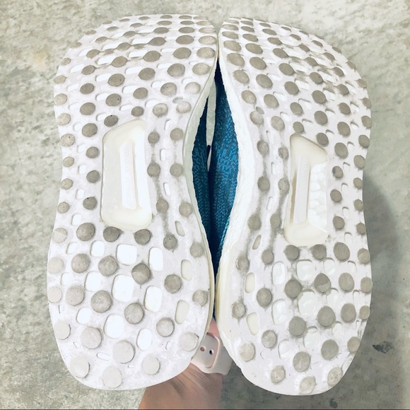 adidas Ultra Boost Uncaged Parley Running Shoes - Picture 4 of 5